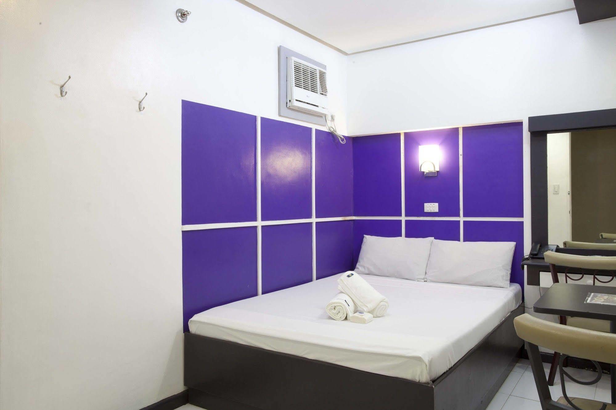 99 Cubao Hotel Quezon City