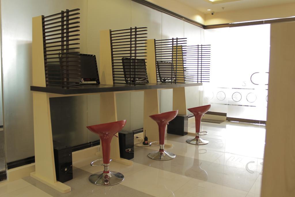 Hotel 99 Cubao 2*