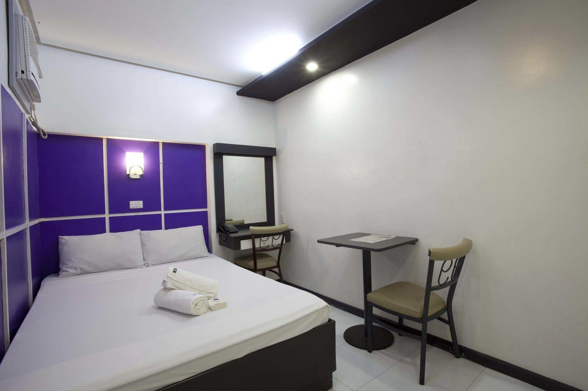 99 Cubao Hotel Quezon City